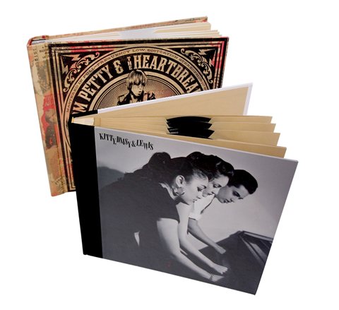 Vinyl-media-book-with-sleeves-and-spacers-binding-(2)